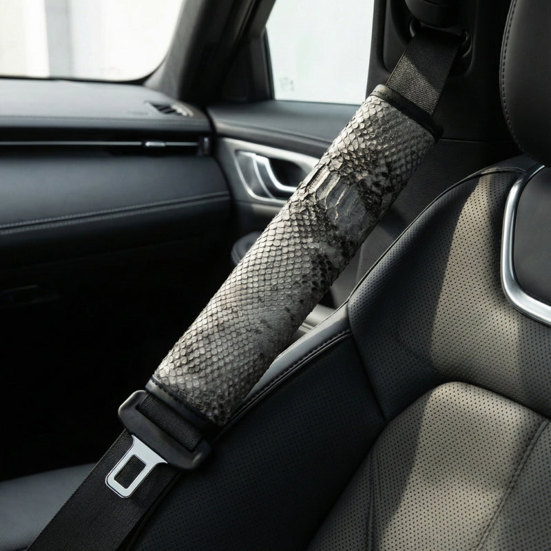 Araç İçi Lüks Aksesuar Piton Desenli Kemer Pedi Uygulaması - Valente Lusso